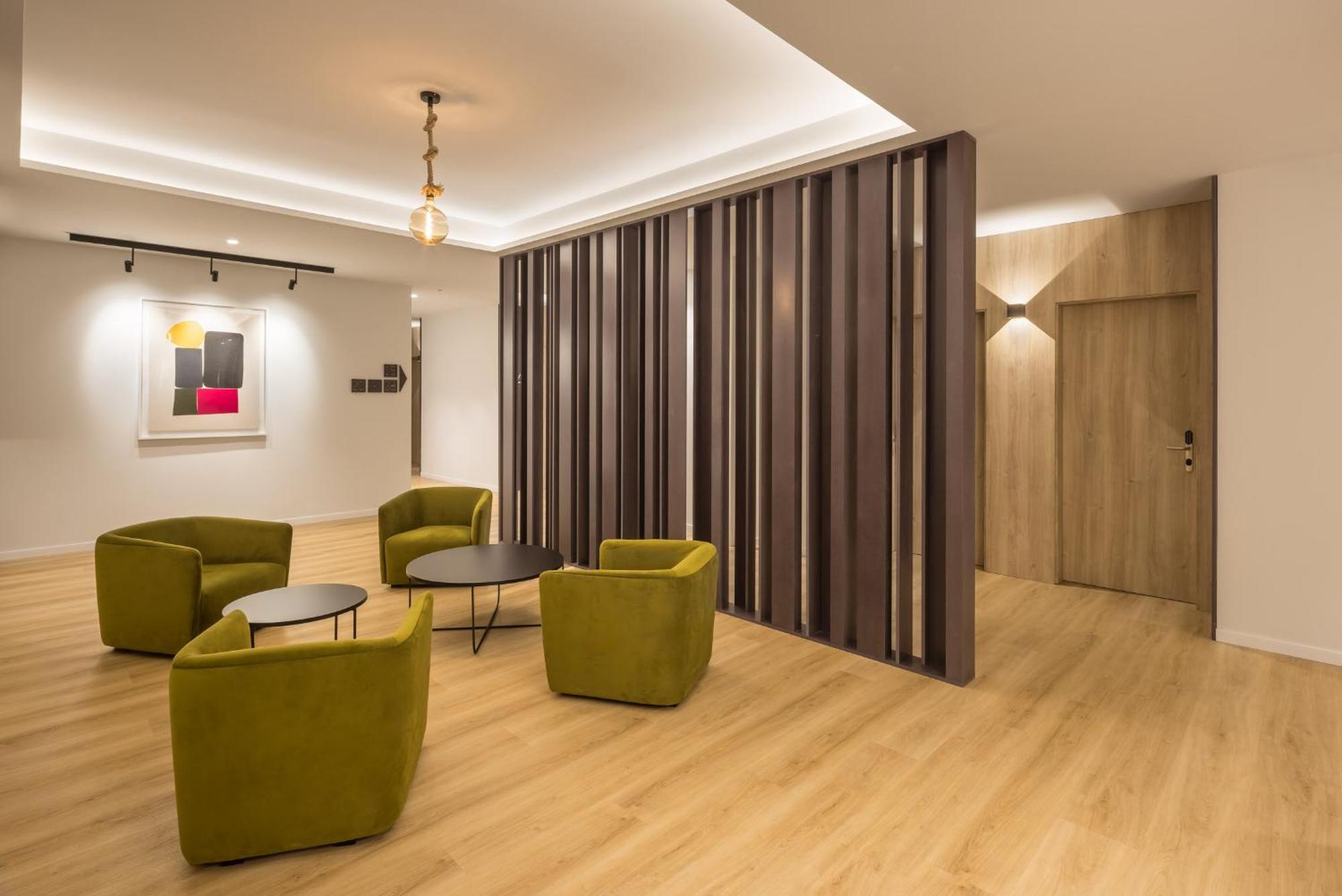 Mon Suites Jardin De Ayora Valencia Room photo