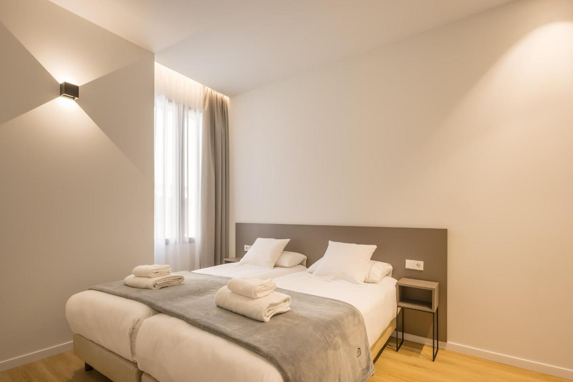 Mon Suites Jardin De Ayora Valencia Room photo
