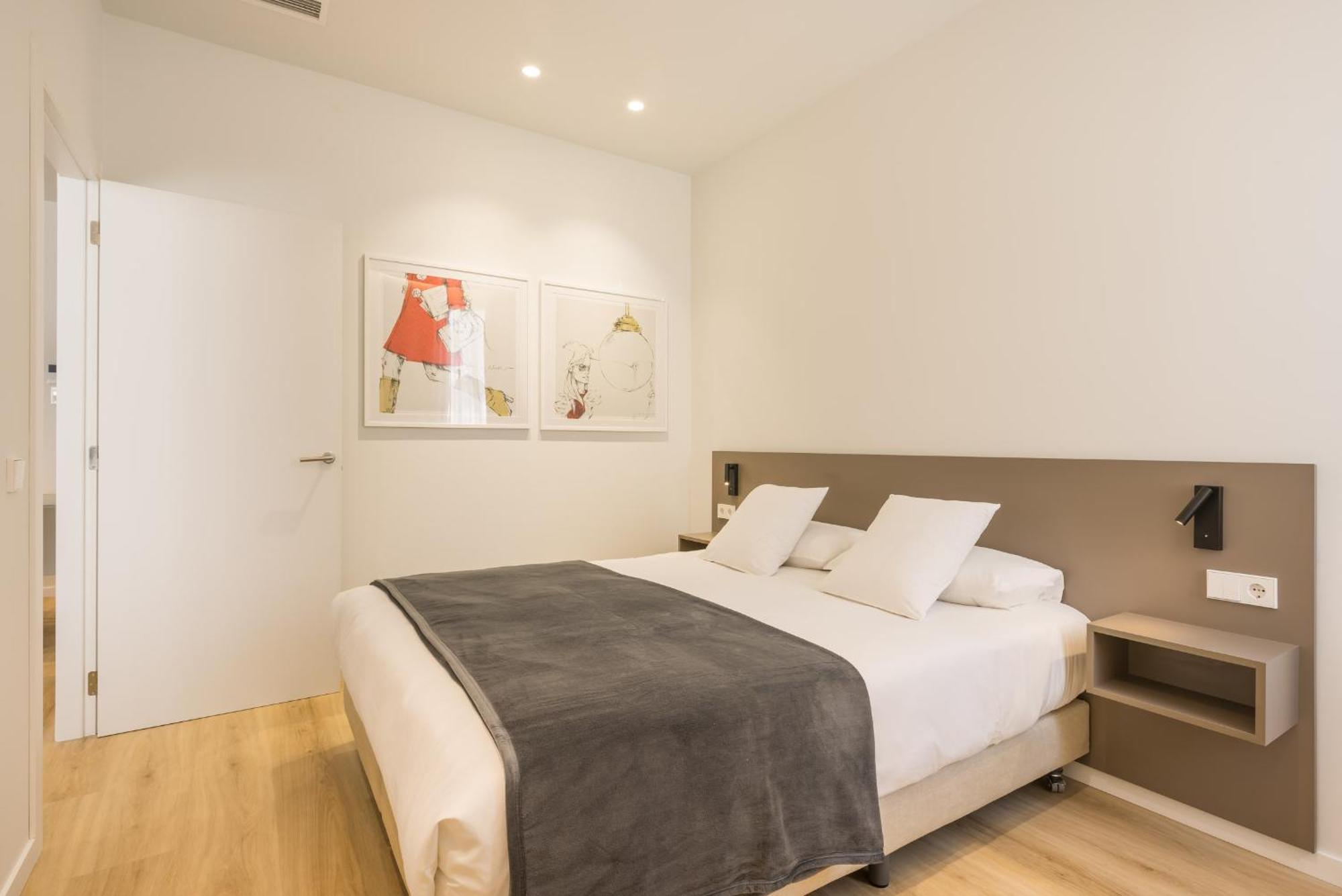 Mon Suites Jardin De Ayora Valencia Room photo