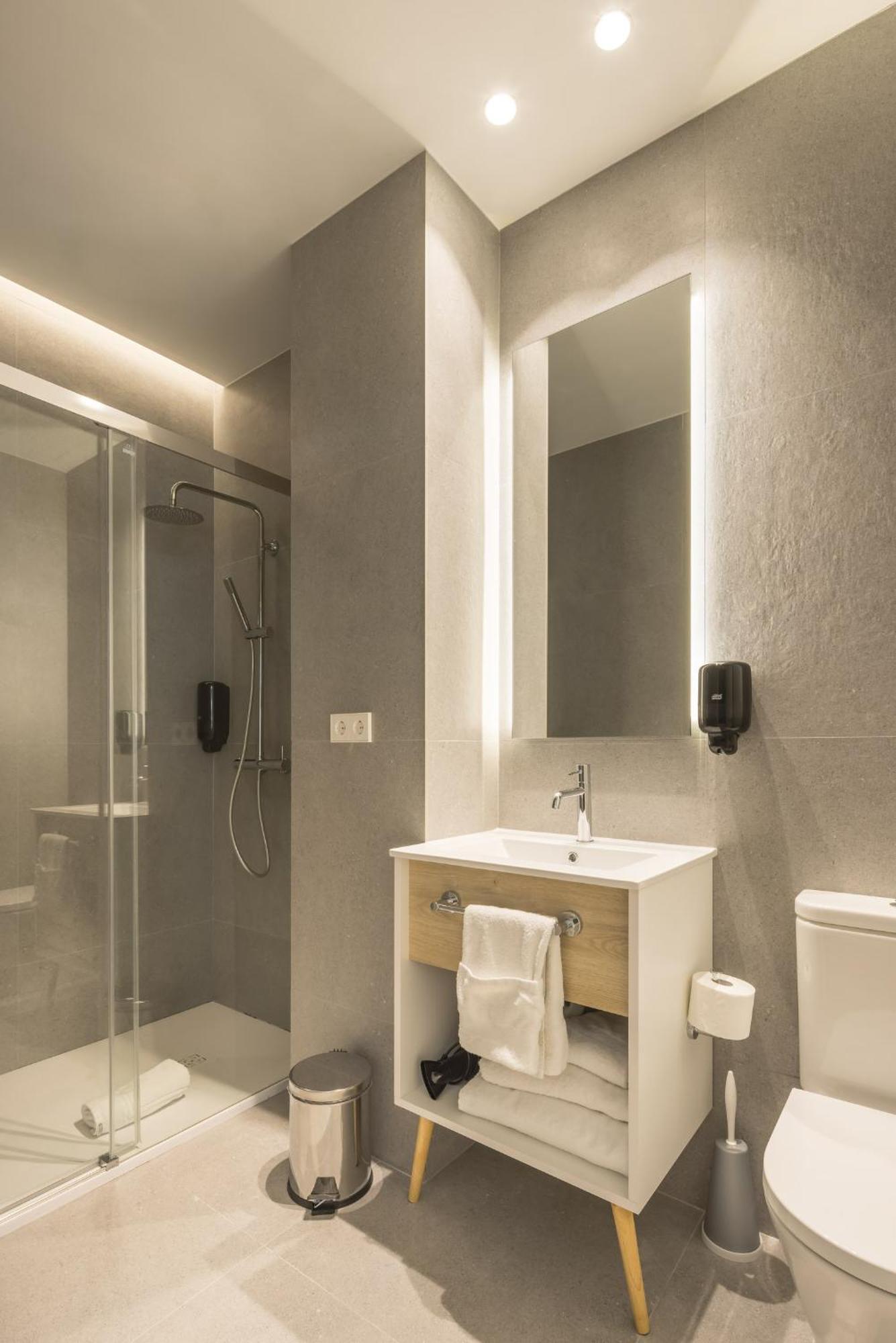 Mon Suites Jardin De Ayora Valencia Room photo